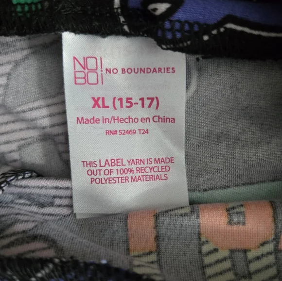 NO BOUNDARIES Stretchy Black LOVE Bike Shorts Youth XL Which is Woman's Large - Picture 9 of 12